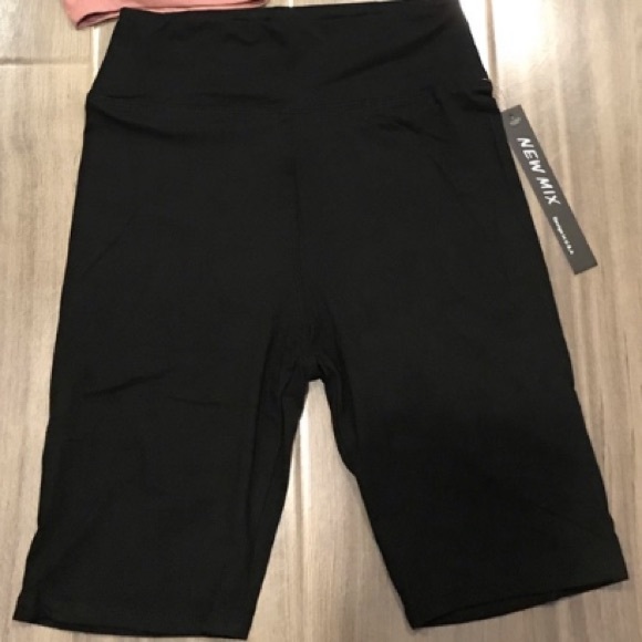 NWT NEW MIX Yoga Biker Seamless Shorts BLACK lightweight butter soft OSFM - Picture 3 of 8